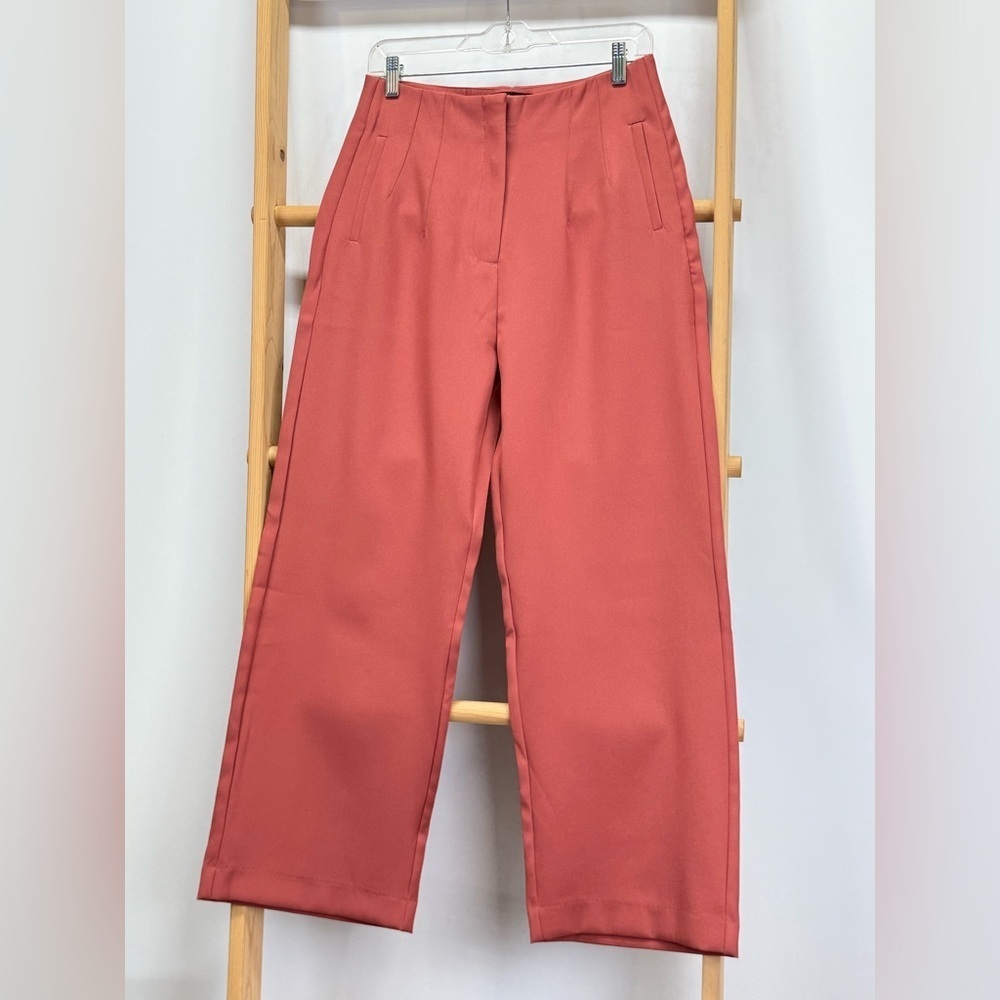 LULU'S Rose red wide leg trousers size M